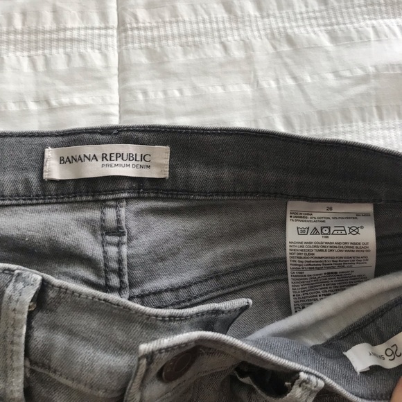 Banana Republic Skinny Paint Distressed Jeans - 26 - Picture 4 of 6